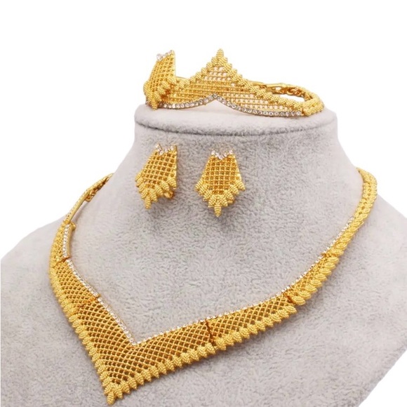 Gold Jewelry Set,  African Jewelry Set, Choker Jewelry Set, Wedding Jewelry Gift - Picture 2 of 6